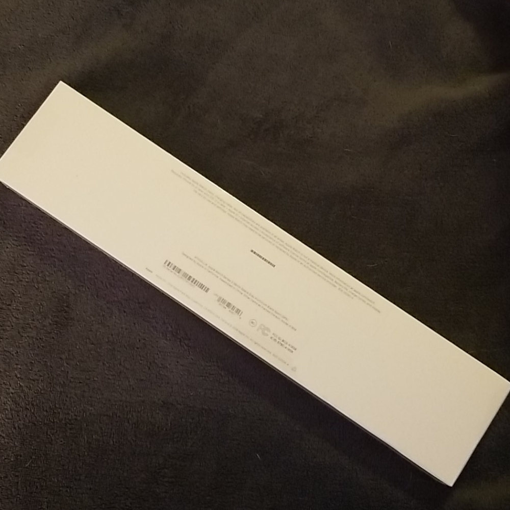 ๐Apple Watch! Series 3 GPS / 38mm case NWT!!! - Picture 2 of 7